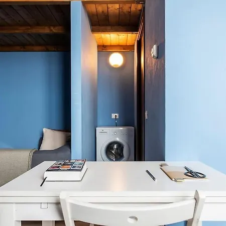 Watt Flexyrent Apt. Aircon And Wifi Apartment *