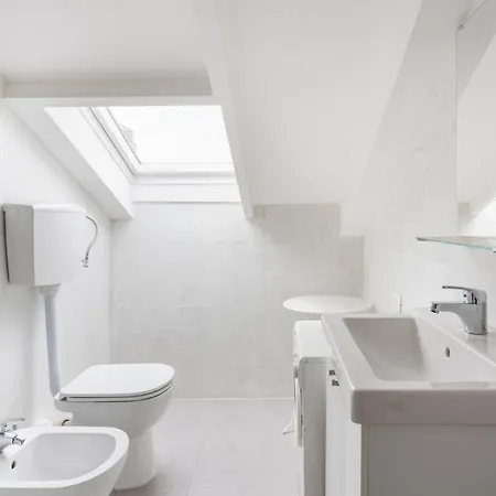 2 Bedroom 2 Bathroom Apt - Duomo 2 דירה *