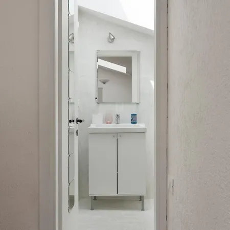 1 Bedroom Apt - Duomo 4 Apartment Milan