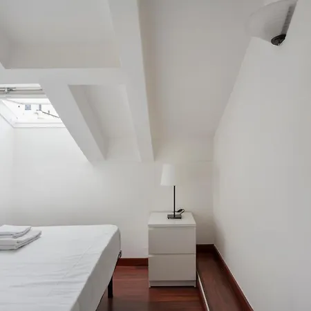2 Bedroom 2 Bathroom Apt - Duomo 2 דירה
