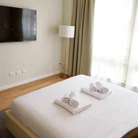 Prestige Boutique -piazza Duomo Lägenhet 4*