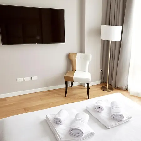 Διαμέρισμα Prestige Boutique -piazza Duomo 4*