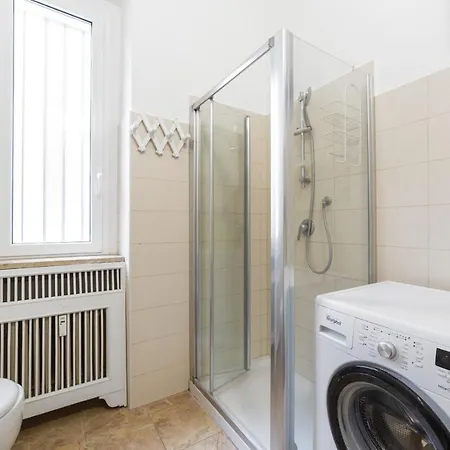 Apartman Sant'ambrogio Bright With Terrace