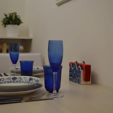 Appartamento Via Tortona 66 *