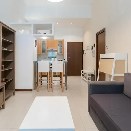 Italianway Easy - Pisino 5 * Milán