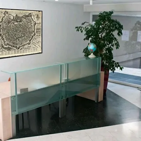 Vela Centro Con Garage Milán