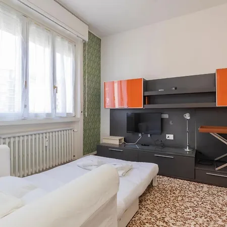 Apartment Bordighera - Vicino Iulm / Naba - Wifi A.c. *