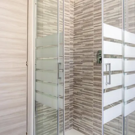 Newly Renovated Loft Near *