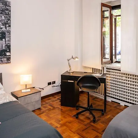 Central Apartment Apartamento Milão