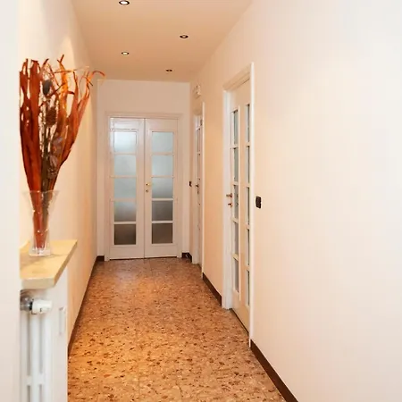 Central Apartment Apartamento Milão