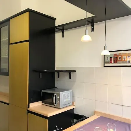 Ampio Bilocale A * Milan