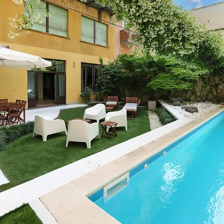Prestige Boutique Homes - Garden & Pool Apartment