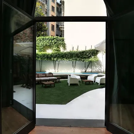 Prestige Boutique Homes - Garden & Pool *