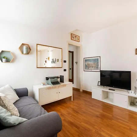 Appartement Porta Genova Balcony Milan