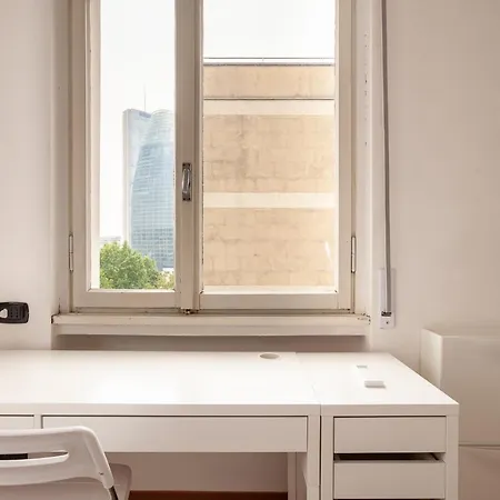 Spazioso - City Life - Fiera - Alcuino 5 Apartamento