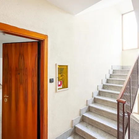 Apartamento Spazioso - City Life - Fiera - Alcuino 5 *