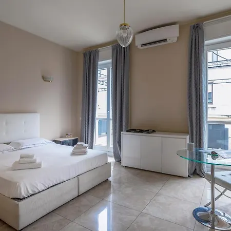 Italianway - Glamour Apartamento *