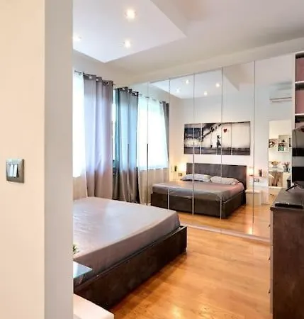 Life - Parco Sempione / Moderno Apartment