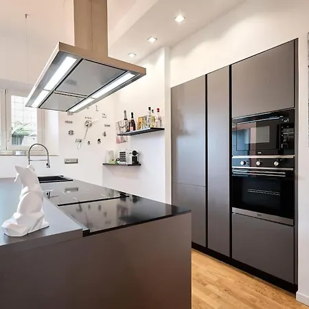 Life - Parco Sempione / Moderno Apartment Milan