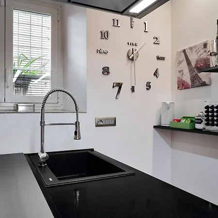 Life - Parco Sempione / Moderno Apartment