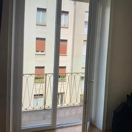 Milano: Incantevole In Pieno Centro - Fancy Yellow Апартаменты *