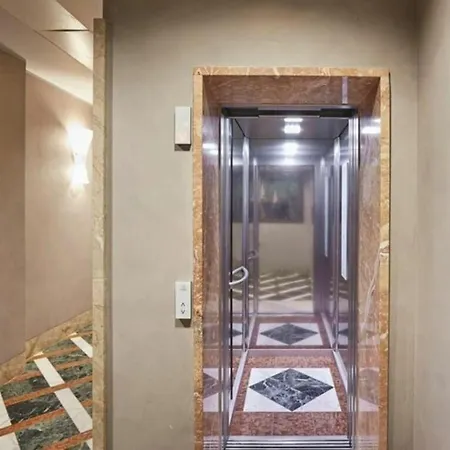 Palazzo Beltrade By Halldis Apartment *