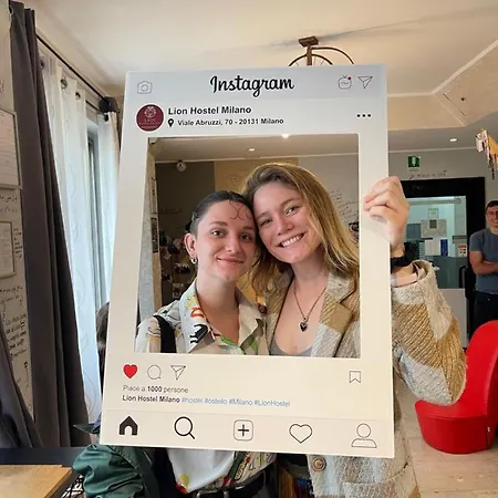 Hostel Lion & Youth *