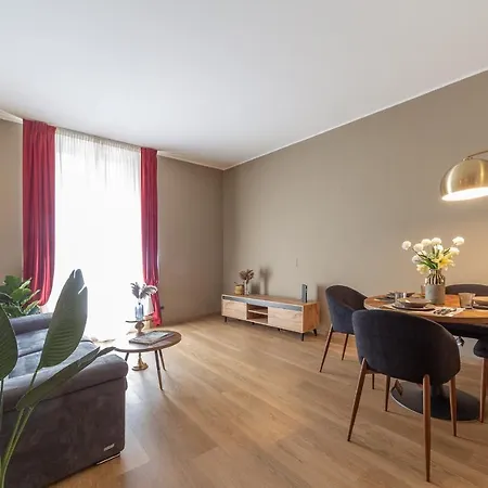Appartement Moscova 50 *
