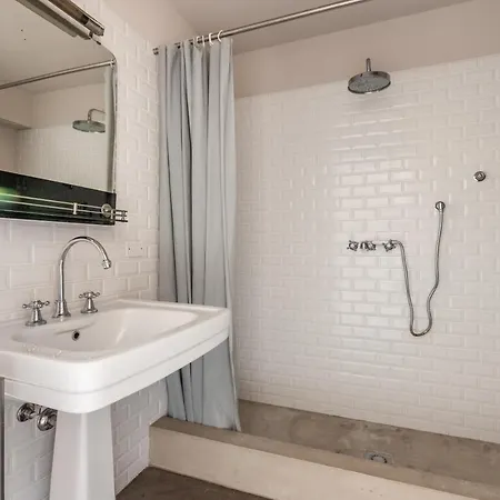 Appartamento Quiet Roomy Studio Navigli- Porta Genova *