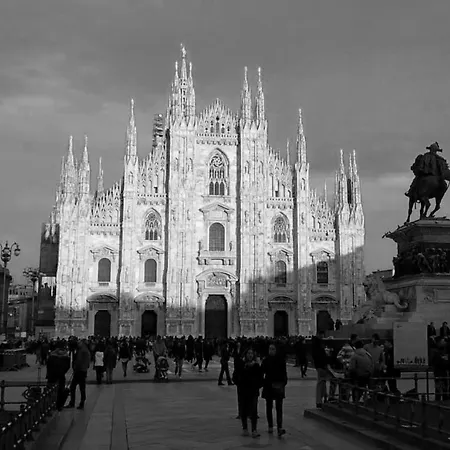 The Arch's Attic, Lovely Terrace Downtown * Milan
