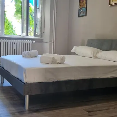 아파트 Altido Cosy And Inviting 1-bed Flat With Balcony 밀라노