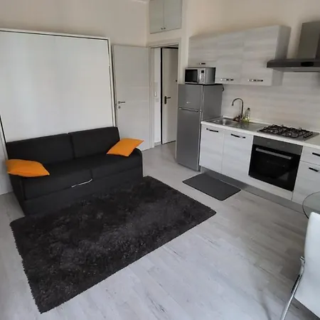 Fondazione Prada Metro Corvetto Splendido Monolocale Ristrutturato Ben Arredato Mediolan