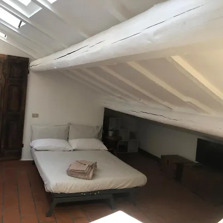 Il Tetto Fiorito Dell'isola Apartamento *