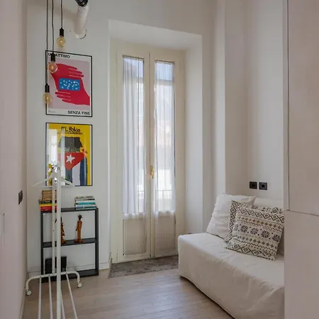 Lovely & Modern In China Town Area - Via Rosmini شقة