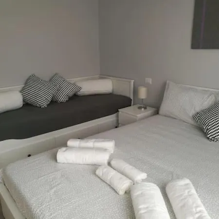 Con Grande Terrazzo In Via Lomellina - Lome 527 Apartman *