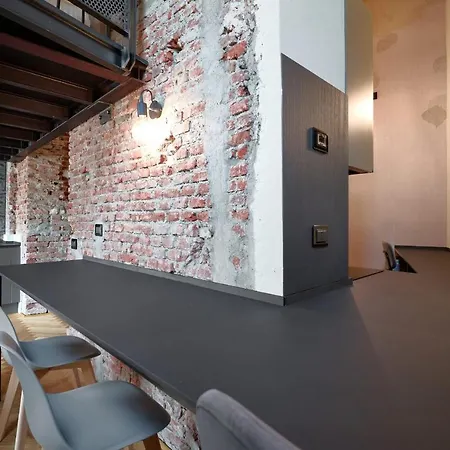 Isola Stylish Loft In *