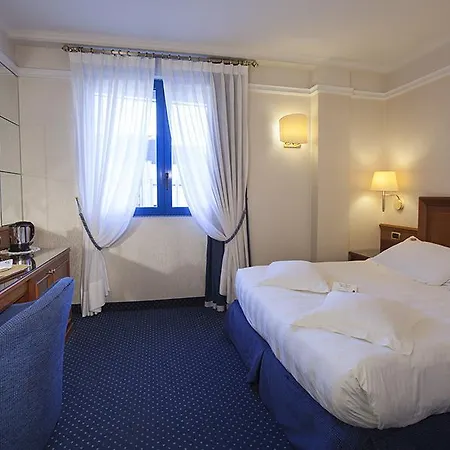 Berna Hotel Milão