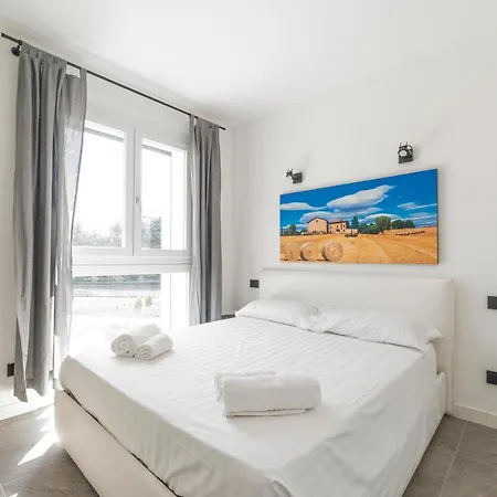 Modern Apt With Terrace And Parking! *