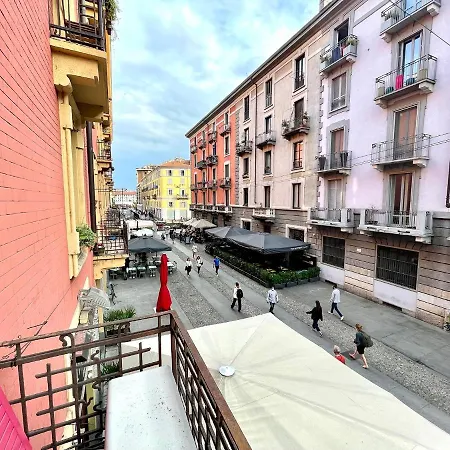 Inavigli - Retro Chic Flat In Apartment Milan