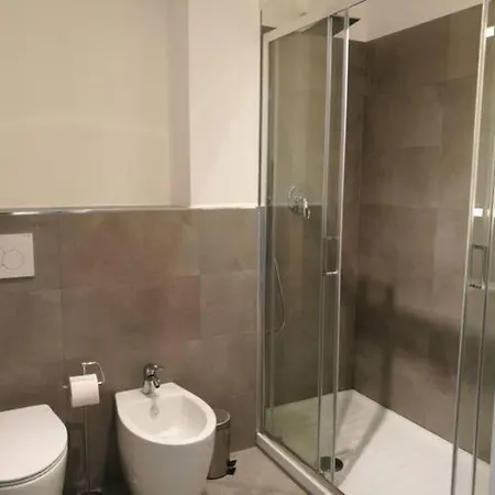 Con Grande Terrazzo In Via Lomellina - Lome 527 * ميلان