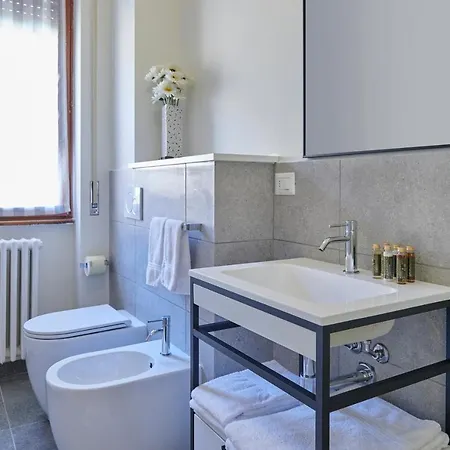 Red Ribbon Guest house Milan