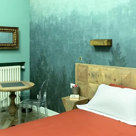 Household Settembrini בית הארחה 4*