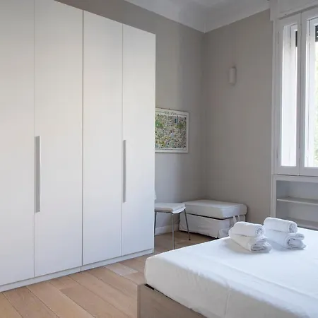 Youhosty - Majella 2 * Milánó