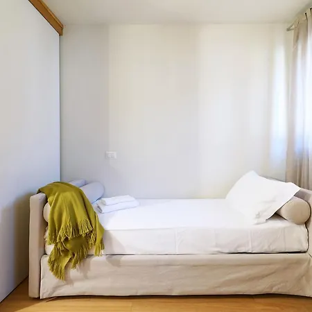 Contempora - Fiori Chiari 26 * Milan