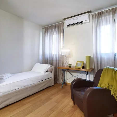 Appartement Contempora - Fiori Chiari 26 Milan