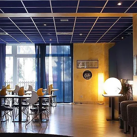 Hostel New Generation Chic Sempione