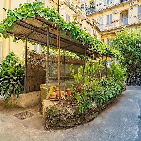 Milano, La Casetta Di Beatrice - By Host4u Lägenhet Milano