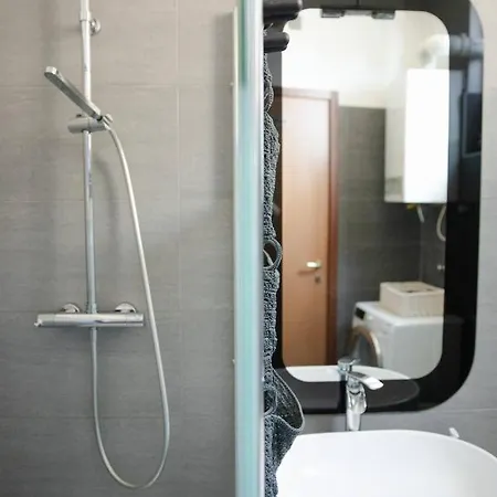 아파트 Arty & Colourful Flat Close To Campus Bocconi *