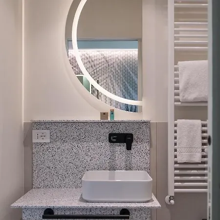 酒店 Boutique Martini 17 3*