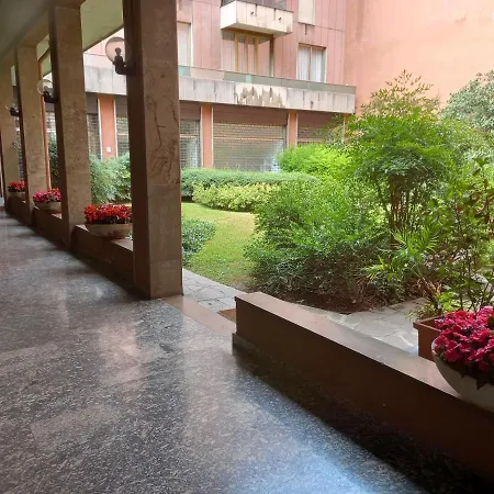 米兰市中心阿拉米斯酒店